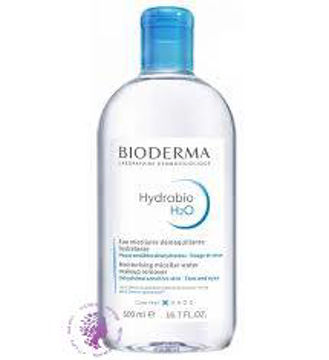 میسلار واتر آبی  مرطوب کننده و آبرسان