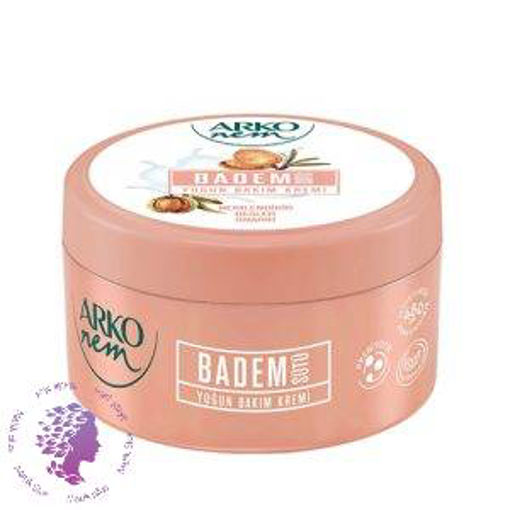 کرم مرطوب کننده شیر بادام